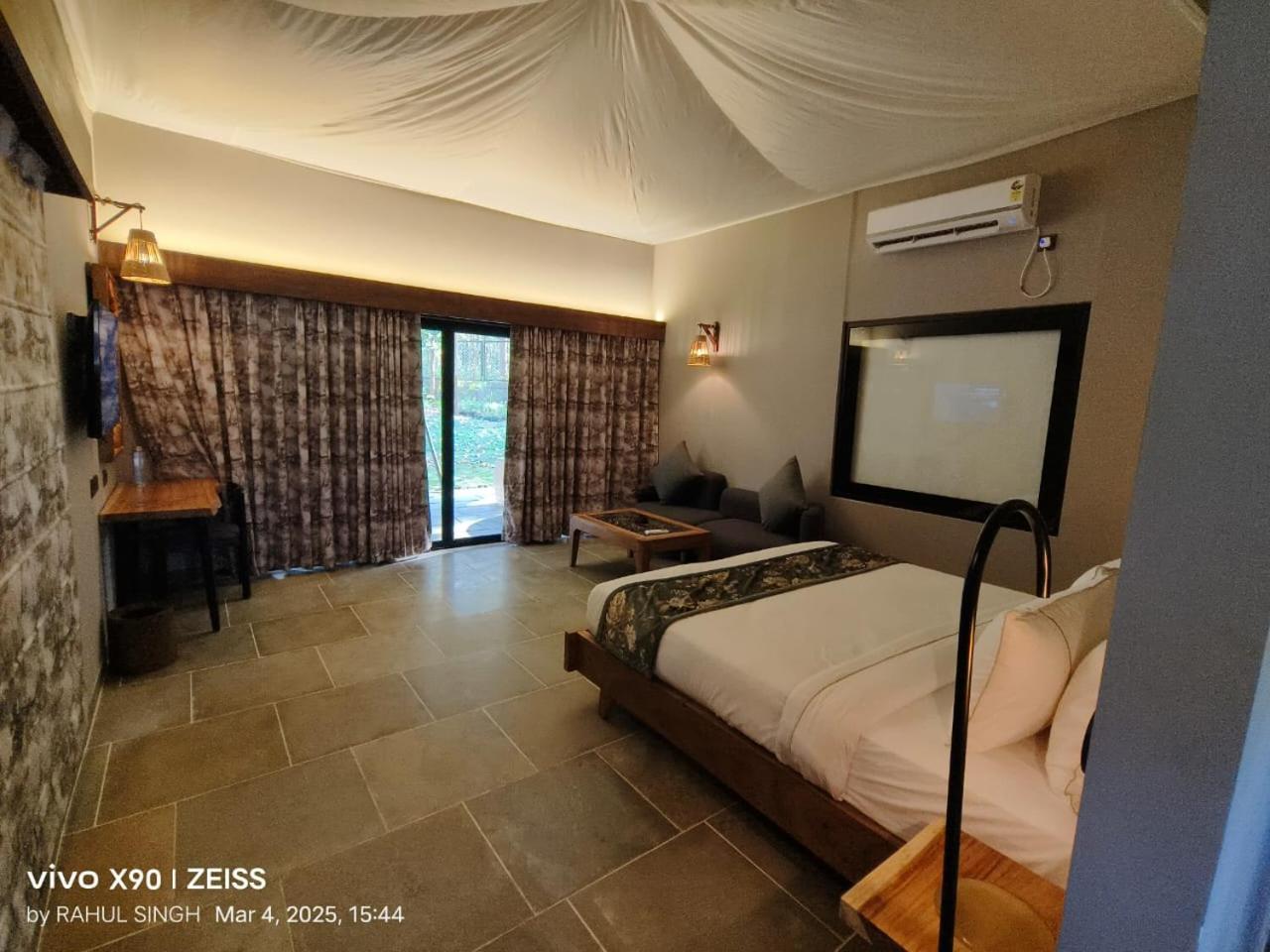 Hotel Sonar Bangla Joypur Forest Extérieur photo