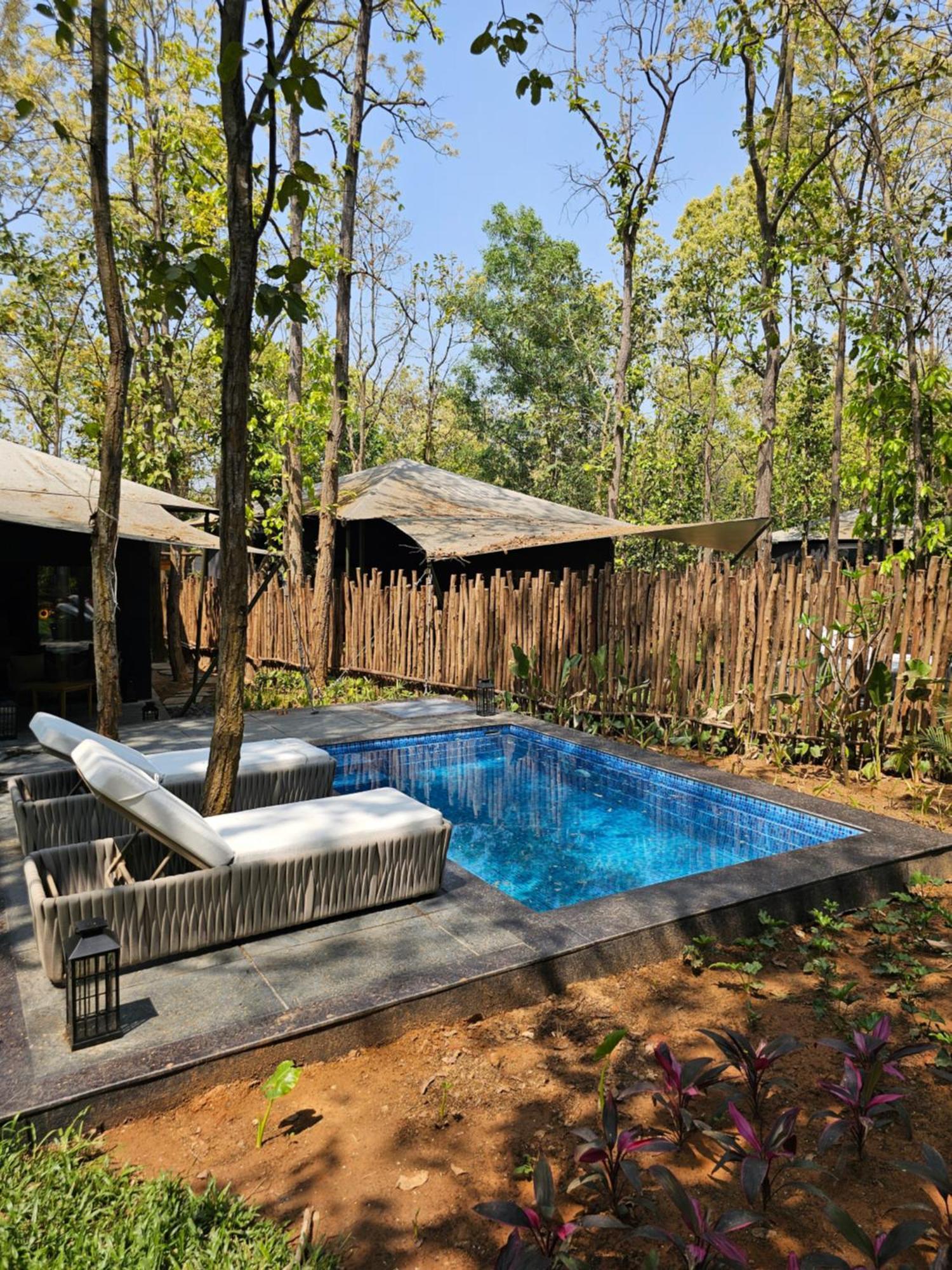 Hotel Sonar Bangla Joypur Forest Extérieur photo