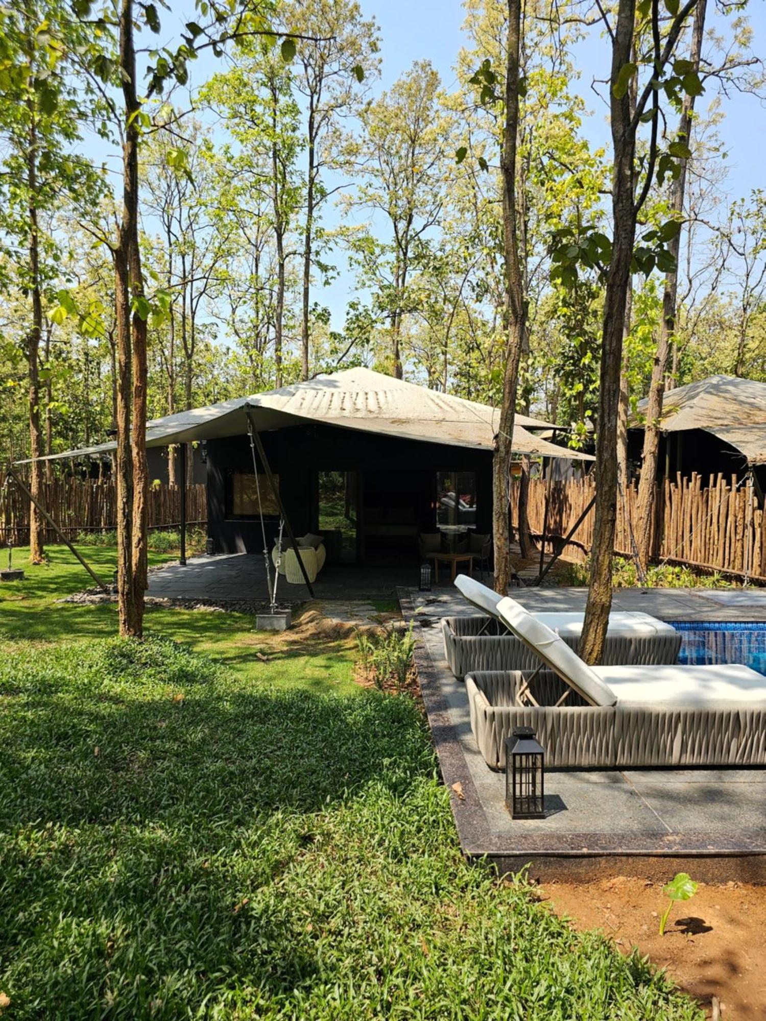 Hotel Sonar Bangla Joypur Forest Extérieur photo