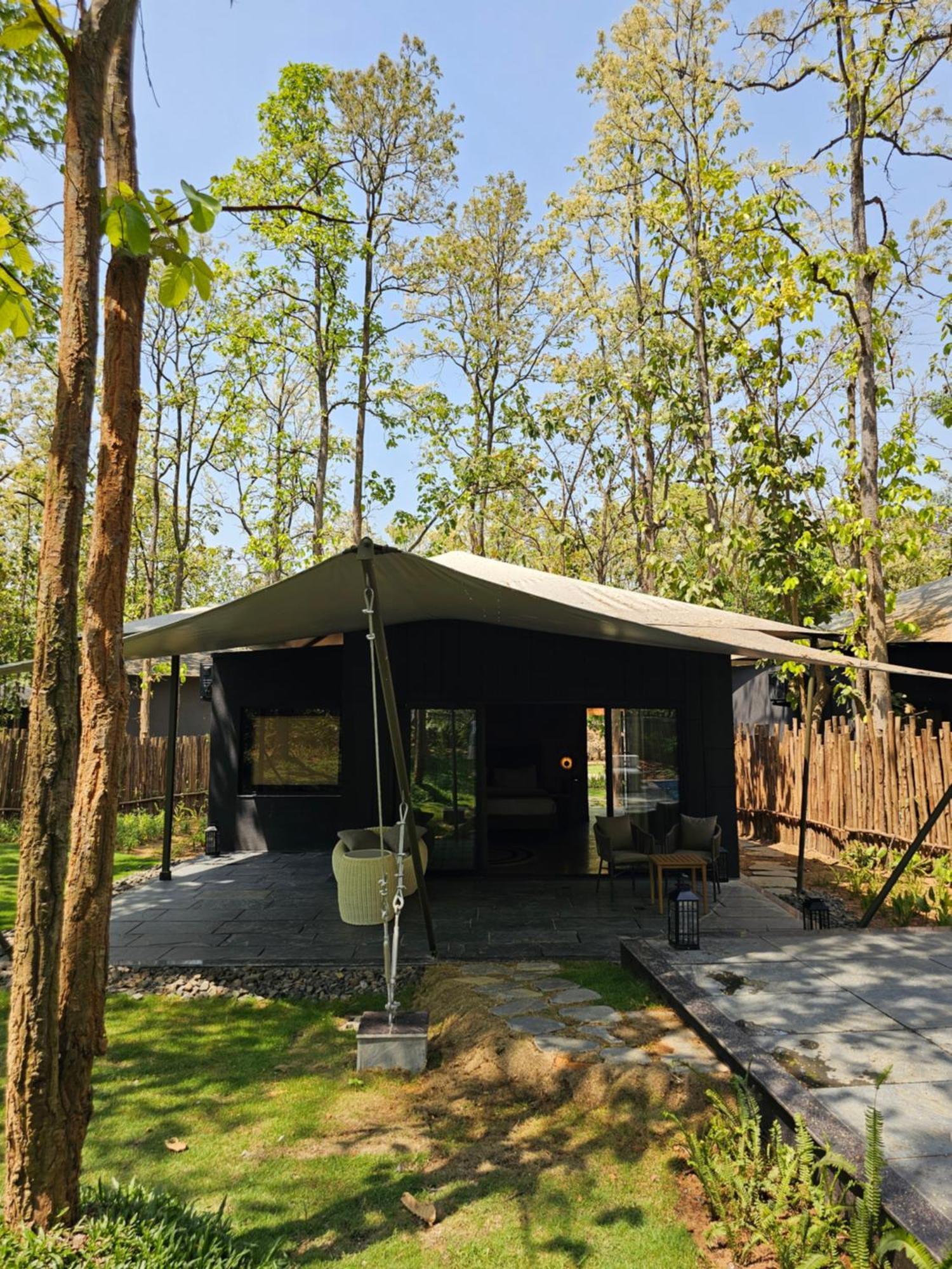 Hotel Sonar Bangla Joypur Forest Extérieur photo